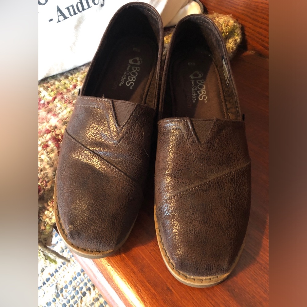 Women’s Slip-On Casual Bob’s by Skecher’s Shoes in Brown
Size US 9.5
New